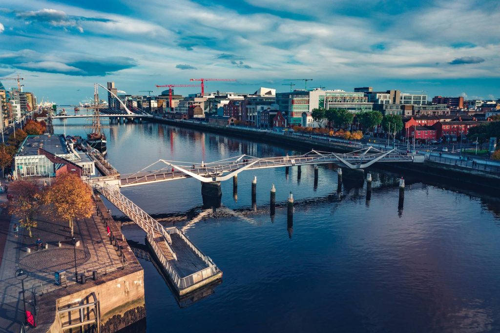 O’ Connell bridge Luggage Storage Guide 2024